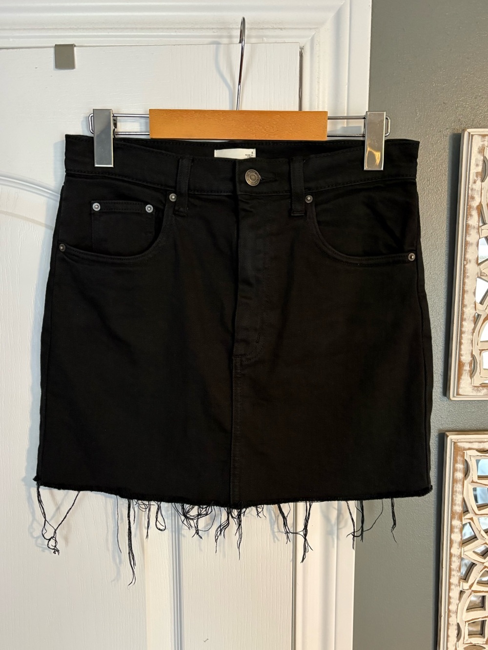 Aritzia | Wilfred Free Black Denim Skirt